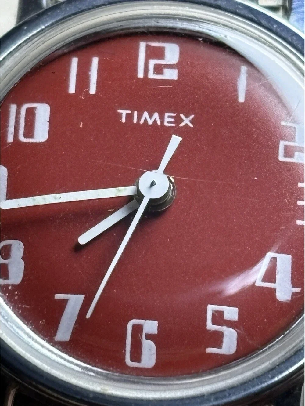 Timex Analog Wristwatch Red Dial Arabic Numerals Silver Stretch Bracelet